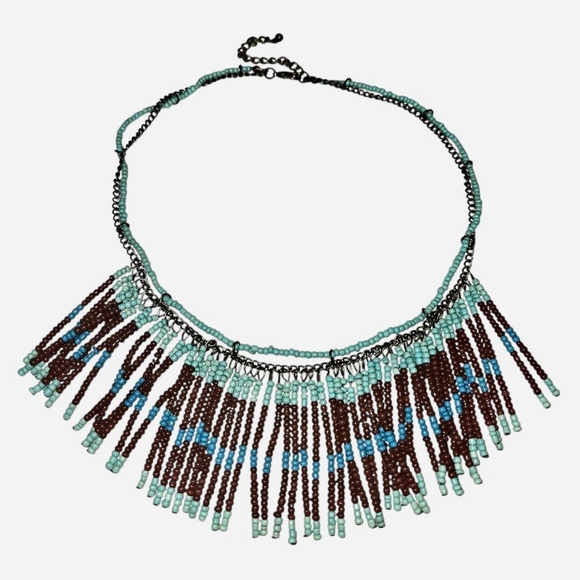 Jewelry - Beaded necklace